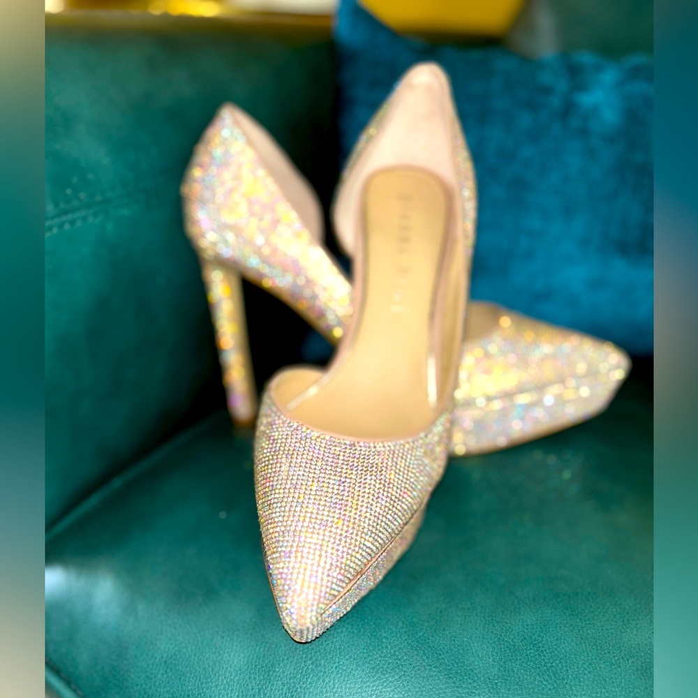 Iridescent Gianni Bini 👠 heels